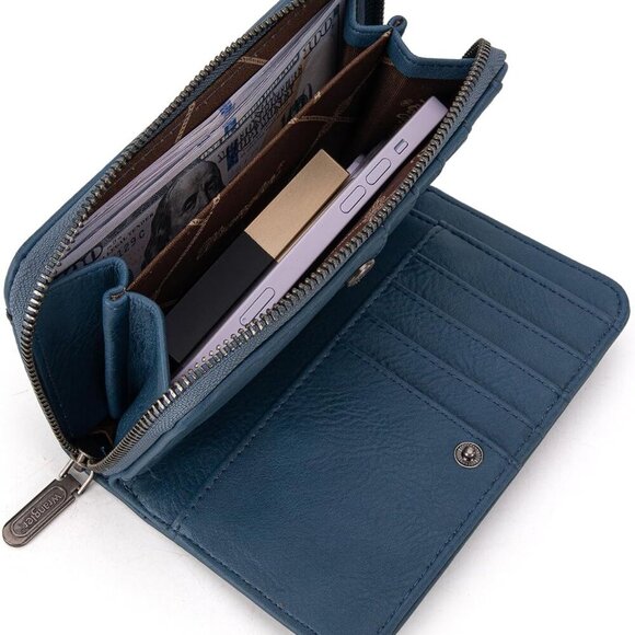 Wrangler Large Capacity Wallets Women with Wristlet and Metal Smooth Zipper - Picture 3 of 6